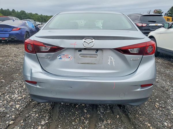 2018 MAZDA 3 Touring — DIRR