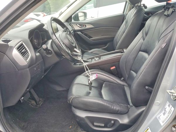 2018 MAZDA 3 Touring — DENT