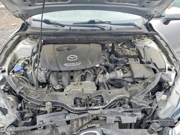 2018 MAZDA 3 Touring — Engine bay