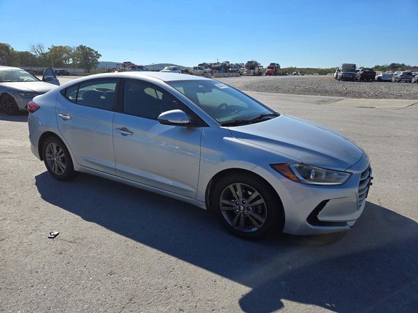 2018 HYUNDAI ELANTRA — Passenger 3/4