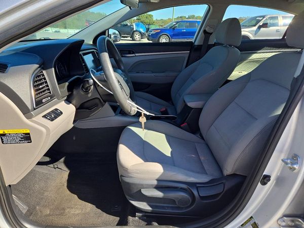 2018 HYUNDAI ELANTRA — DENT
