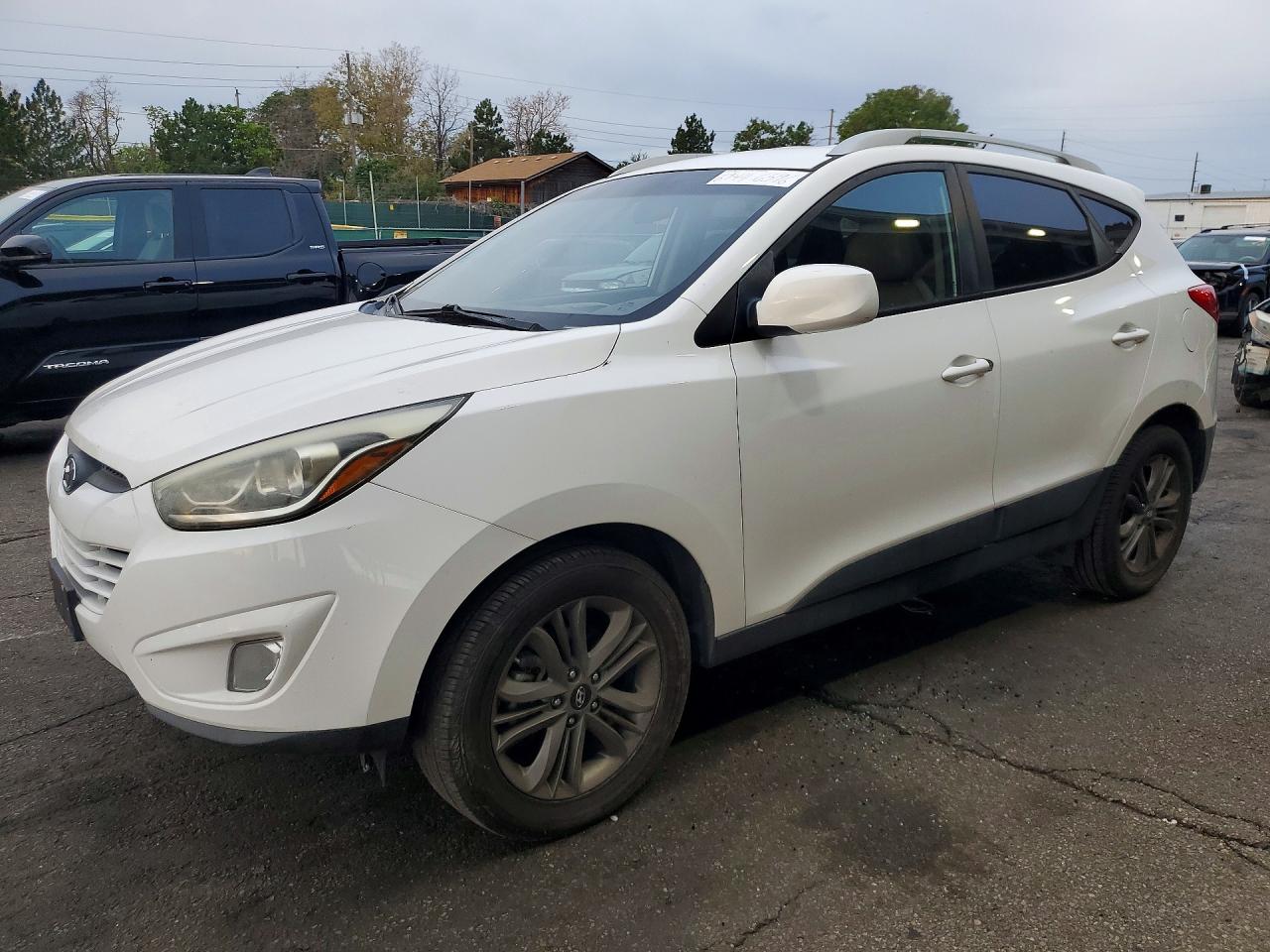 2014 HYUNDAI TUCSON GLS (Middle Level) — Front 3/4