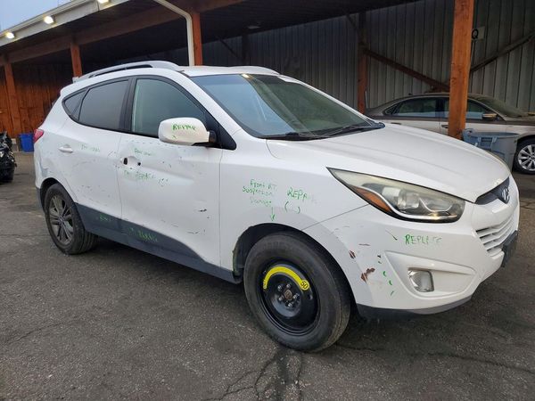 2014 HYUNDAI TUCSON GLS (Middle Level) — Passenger 3/4