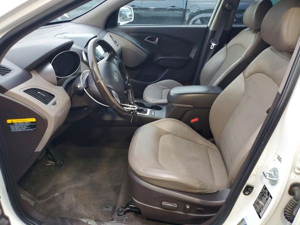 2014 HYUNDAI TUCSON GLS (Middle Level) — DENT