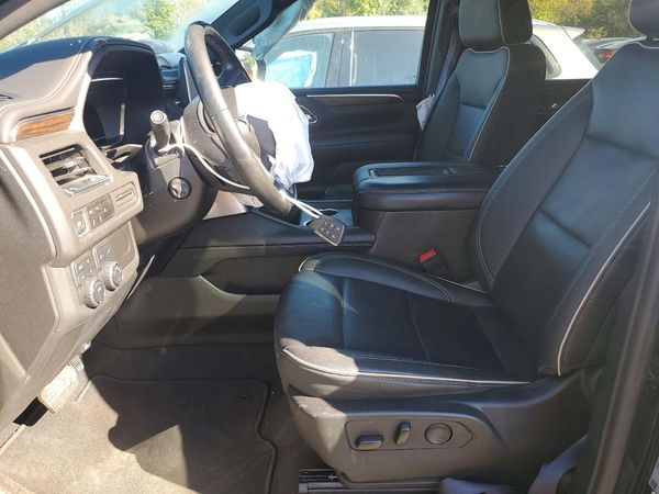 2023 CHEVROLET SUBURBAN Premier — DENT