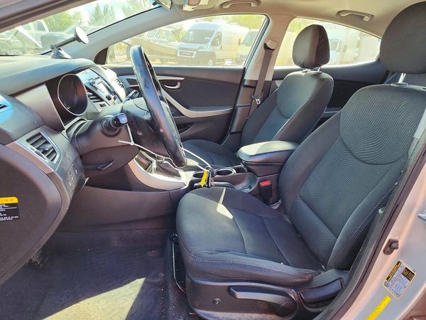 2015 HYUNDAI ELANTRA GLS(Middle) — DENT