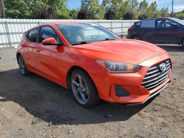 2020 HYUNDAI VELOSTER 2.0L and 2.0L Premium — Passenger 3/4