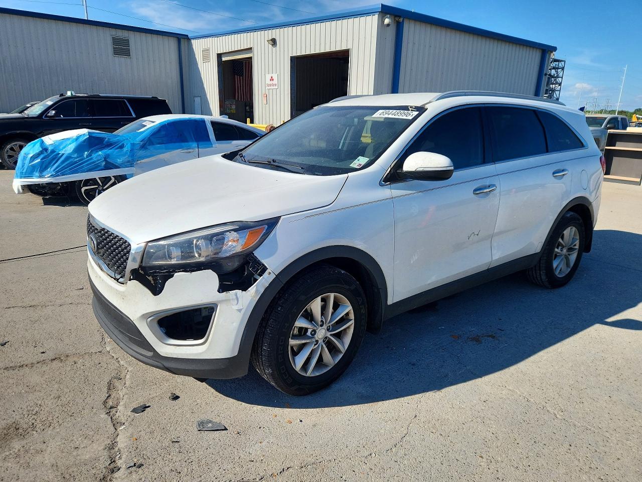 2018 KIA SORENTO L, LX — Front 3/4