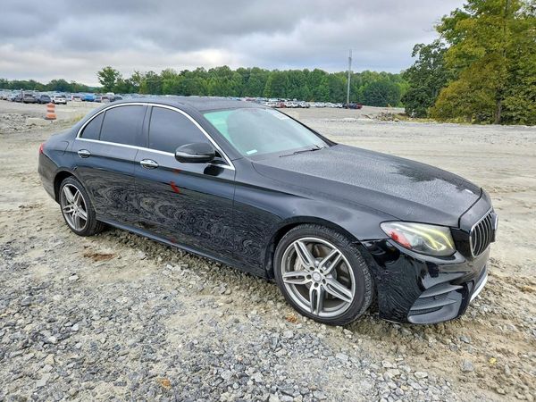 2017 MERCEDES-BENZ E-CLASS E300 — Passenger 3/4