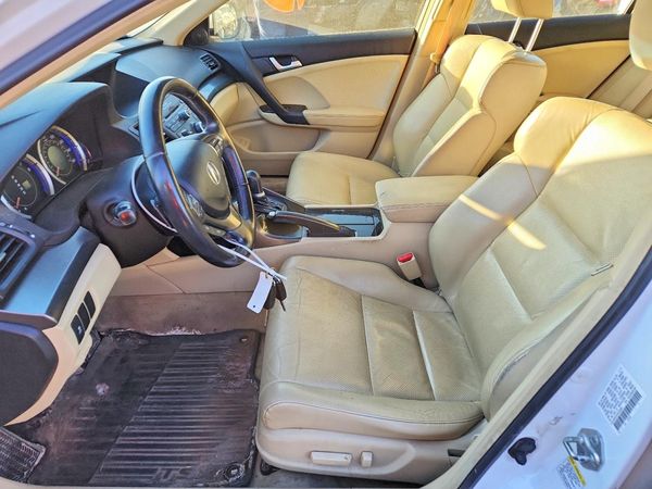 2014 ACURA TSX — DENT