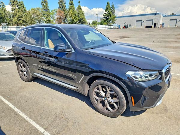 2023 BMW X3 sDrive30i — Passenger 3/4