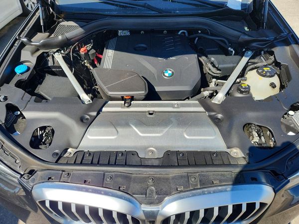 2023 BMW X3 sDrive30i — Engine bay