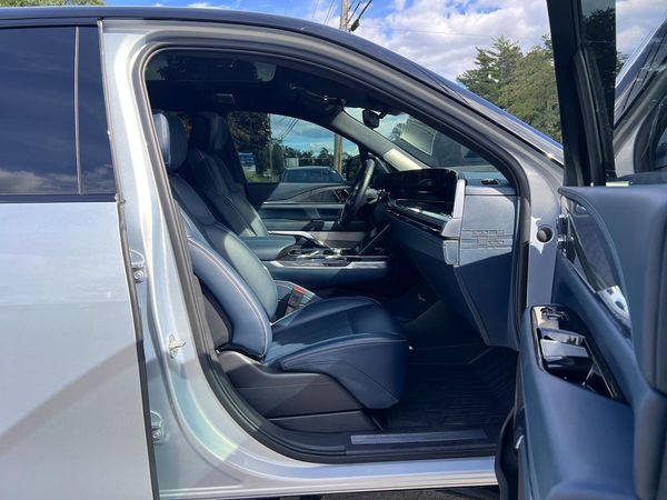 2025 CADILLAC ESCALADE IQ Sport-2