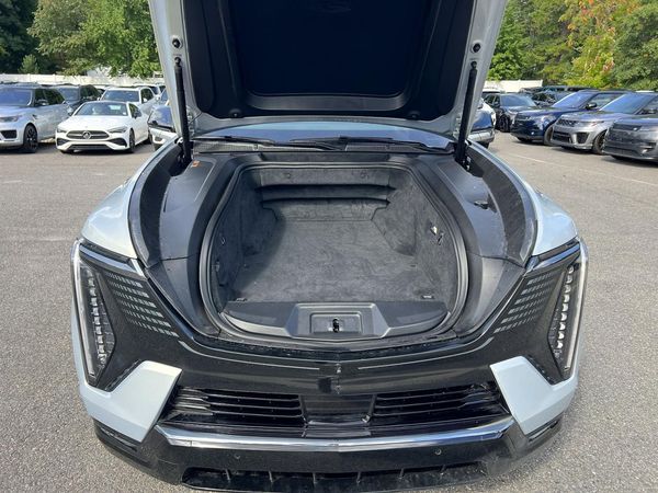 2025 CADILLAC ESCALADE IQ Sport-2