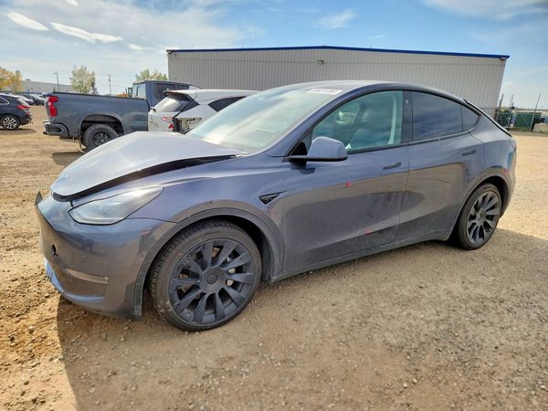 2023 TESLA MODEL Y — Front 3/4