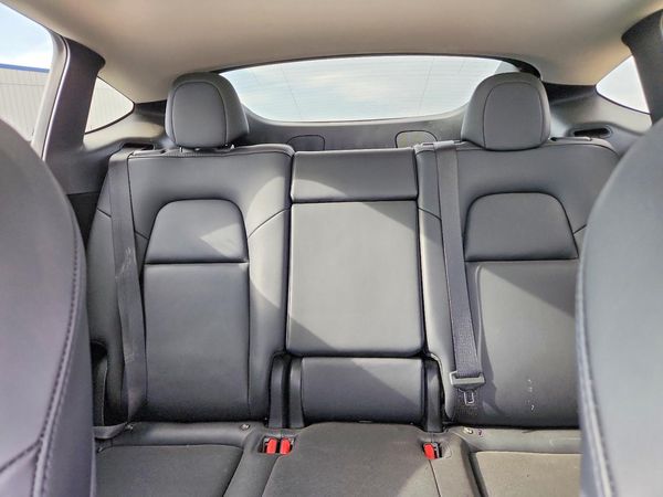2023 TESLA MODEL Y — SUVN