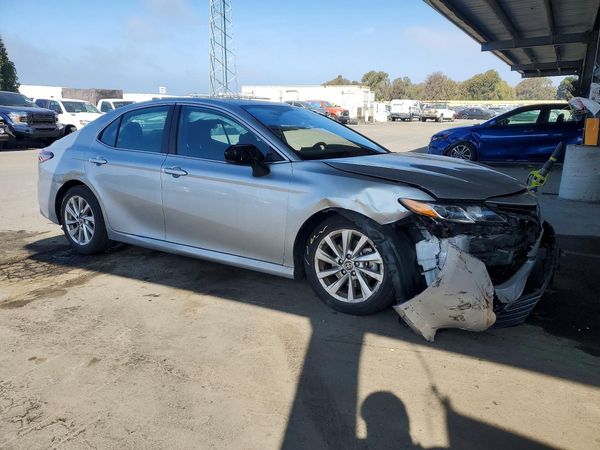 2023 TOYOTA CAMRY LE — Passenger 3/4