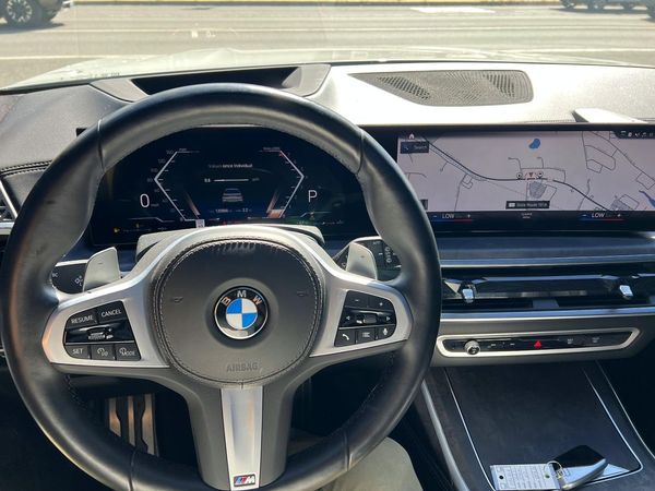 2023 BMW X7
