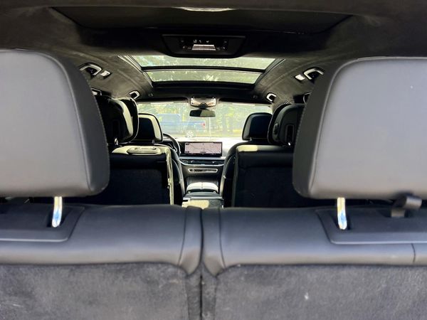 2023 BMW X7