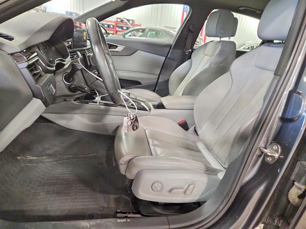 2020 AUDI A4 quattro Premium — DENT