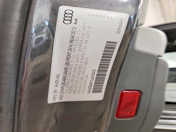 2020 AUDI A4 quattro Premium — VINS