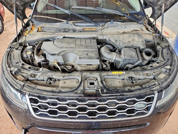 2020 LAND ROVER RANGE ROVER EVOQUE S — Engine bay