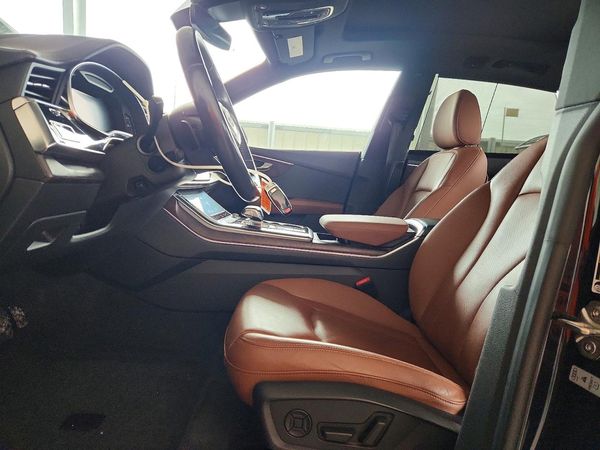 2019 AUDI Q8 S Line quattro Prestige — DENT