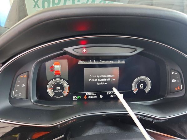 2019 AUDI Q8 S Line quattro Prestige — ODOM