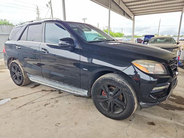 2012 MERCEDES-BENZ ML ML350 4-MATIC — Passenger 3/4