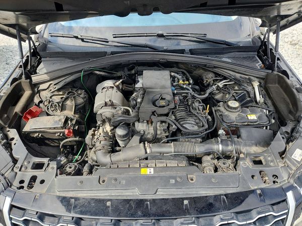 2018 LAND ROVER RANGE ROVER VELAR S — Engine bay