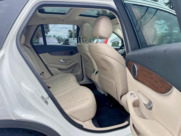 2022 MERCEDES-BENZ GLC GLC300