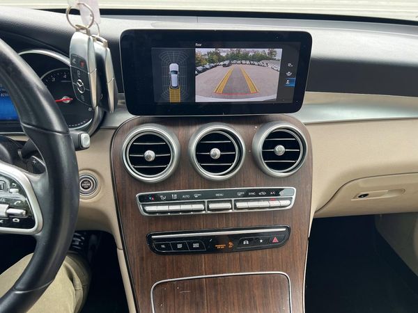 2022 MERCEDES-BENZ GLC GLC300
