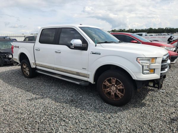 2017 FORD F150 SuperCrew — Passenger 3/4
