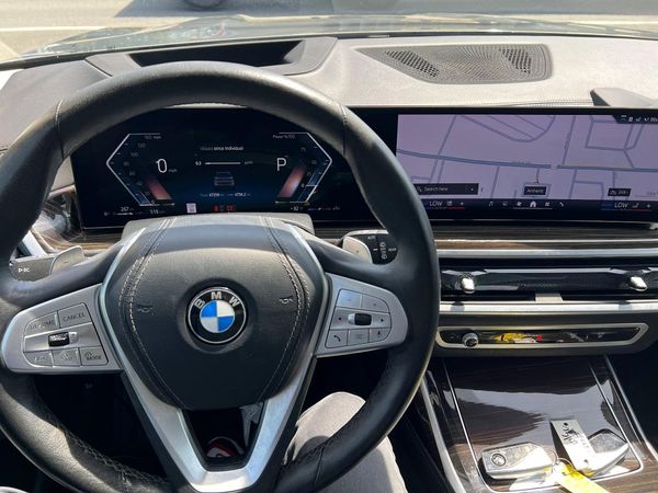 2024 BMW X7