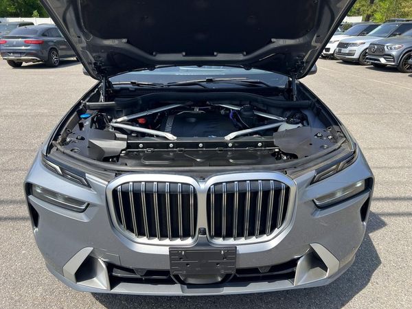 2024 BMW X7