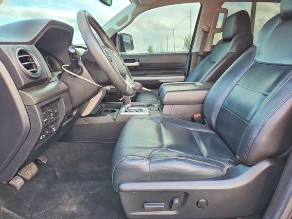 2021 TOYOTA TUNDRA SR5 grade — DENT