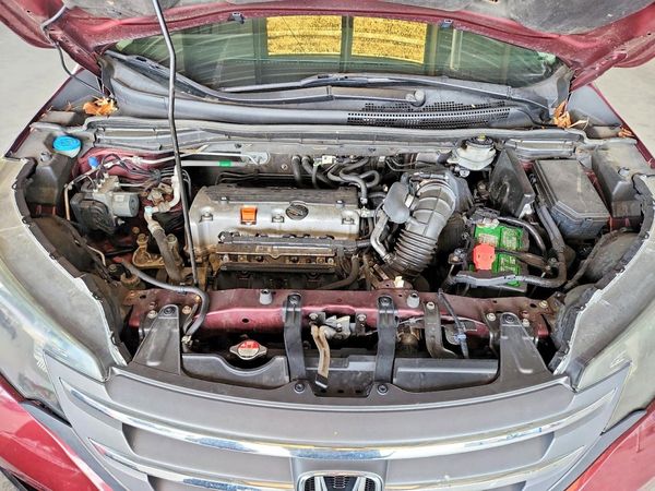 2013 HONDA CRV LX — Engine bay