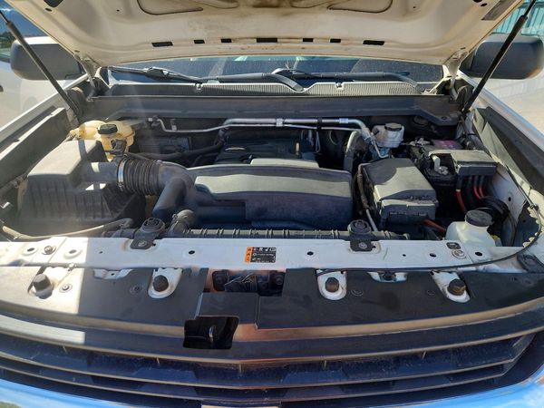 2019 CHEVROLET COLORADO Work Truck — Engine bay