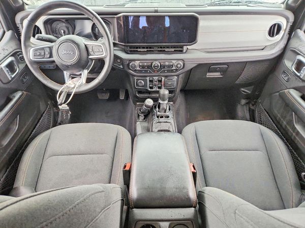 2024 JEEP WRANGLER Sahara 4XE — CKPT