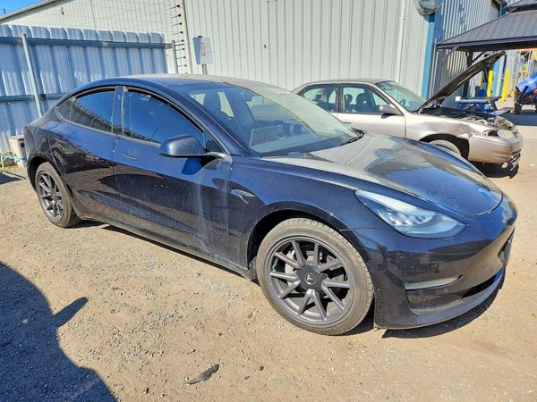 2018 TESLA MODEL 3 — Passenger 3/4