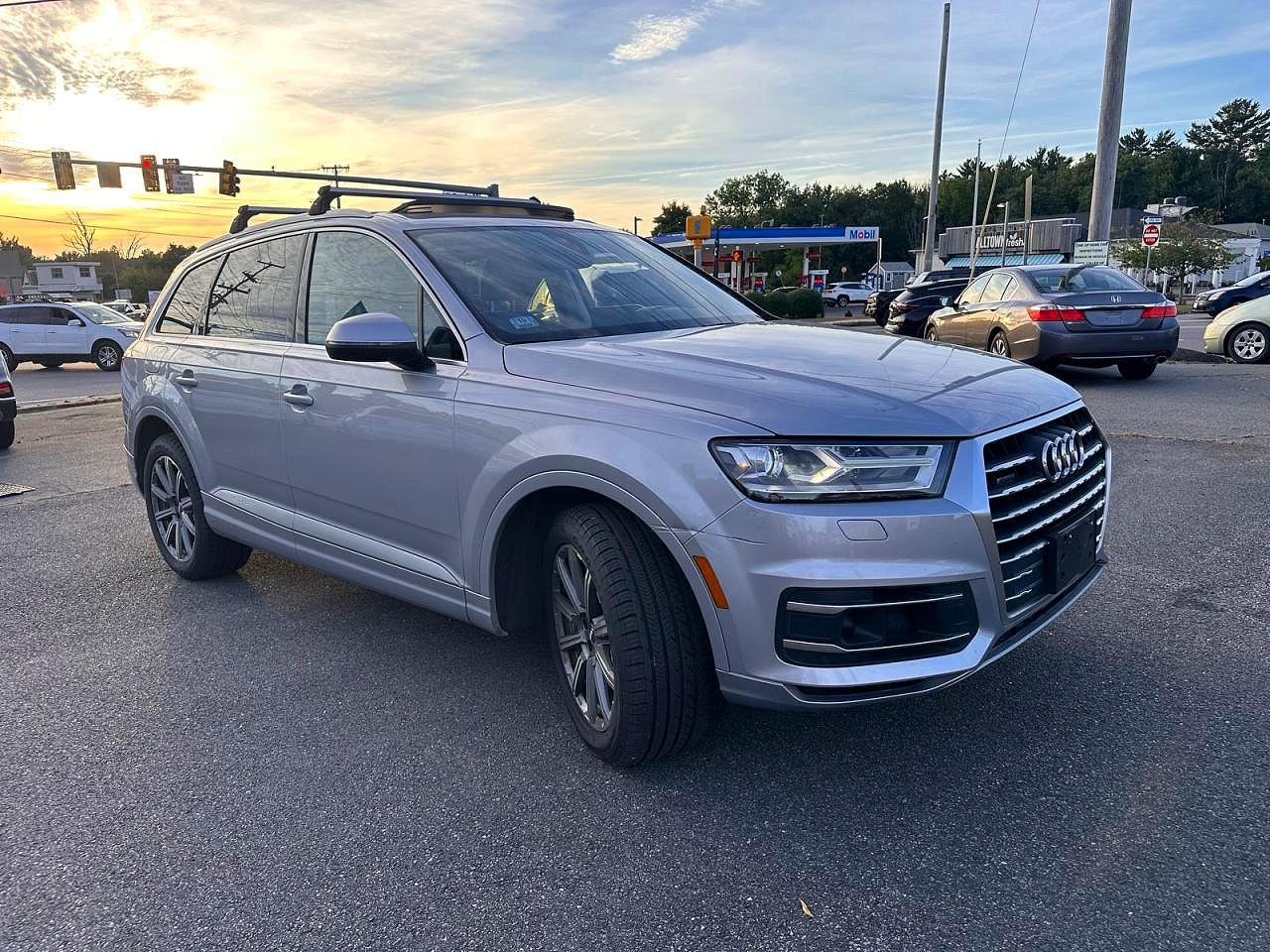 2018 AUDI Q7 quattro Premium Plus