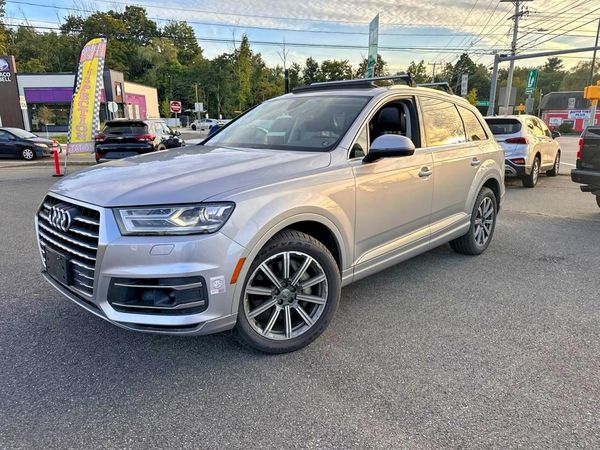 2018 AUDI Q7 quattro Premium Plus
