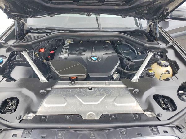 2019 BMW X3 sDrive30i — Engine bay