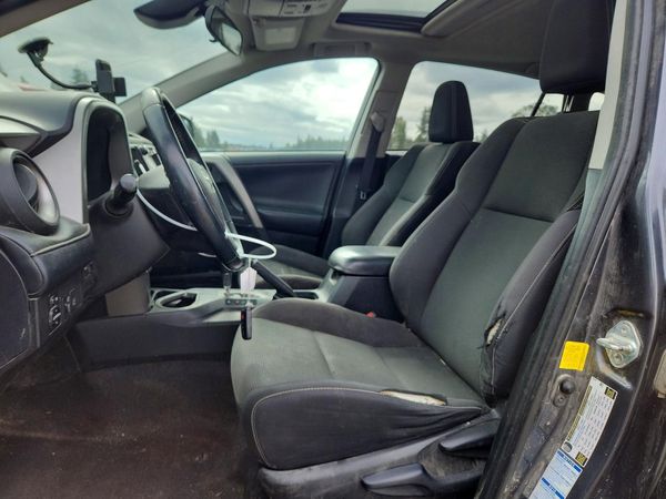 2018 TOYOTA RAV4 Adventure/XLE — DENT