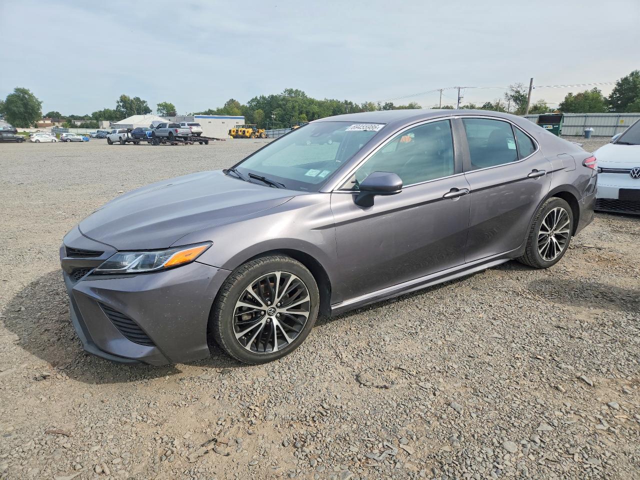 2019 TOYOTA CAMRY L/LE/SE/XLE — Front 3/4