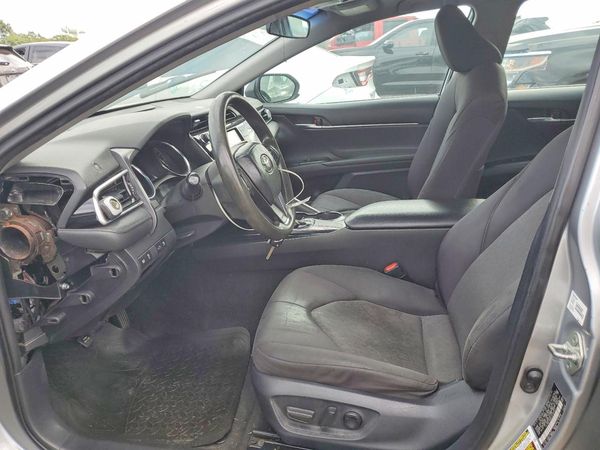 2018 TOYOTA CAMRY L/LE/SE/XLE — DENT