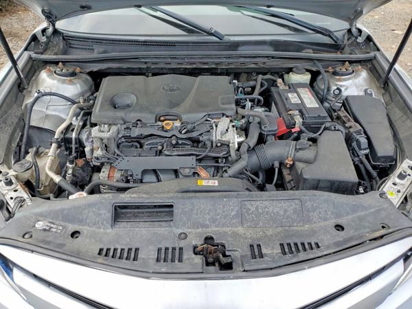 2018 TOYOTA CAMRY L/LE/SE/XLE — Engine bay