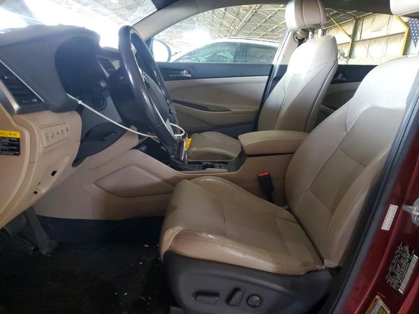 2017 HYUNDAI TUCSON — DENT