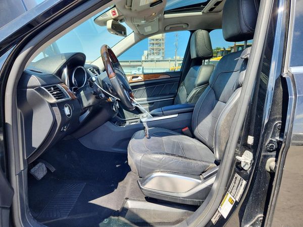 2015 MERCEDES-BENZ GL GL550 4MATIC — DENT