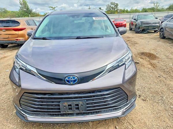 2021 TOYOTA SIENNA XLE — DIRF